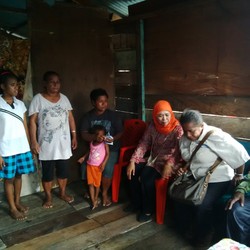 Door to Door, Mensos Cek Penerima Program Keluarga Harapan di Manokwari
