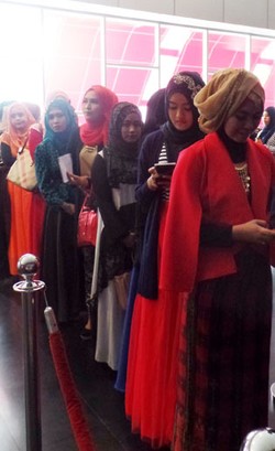 Foto: Antrean Hijabers Medan di Audisi Sunsilk Hijab Hunt 2015