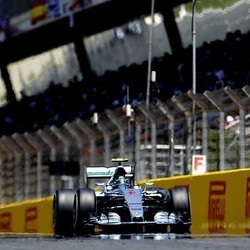 Juara, Rosberg Raih Kemenangan Pertama Musim Ini