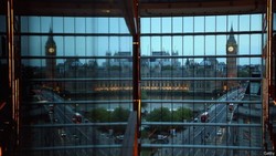 #TrenSosial: Dosen Inggris Sebut Pemilu di Indonesia Lebih Seru