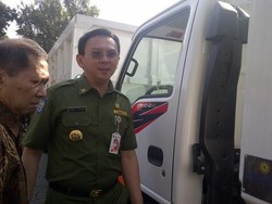 Truk Sampah Wajib Pakai GPS, Ahok: Kalau Ada Wilayah Kotor Yang Salah Lurahnya!