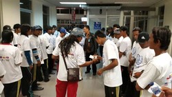 Momen Haru Saat 58 WN Kamboja Korban Perbudakan Benjina Pulang Kampung