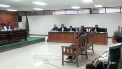 Soal Duit USD 140 Ribu, Eks Sopir Sutan Mengaku Terima Paper Bag dari Iqbal