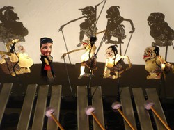 Guignol Si Boneka Prancis Bertemu dengan Punakawan di Printemps Francais 2015