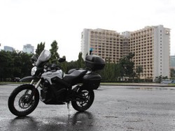 Lebih Dekat dengan Motor Listrik Zero Model Polisi