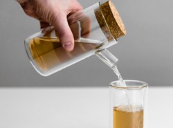 Poci Teh Ini Dirancang Mirip Peralatan Laboratoriun