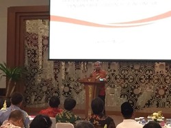 Menteri Andrinof ke Gubernur se-Indonesia: Tantangan Ekonomi Global Tak Menentu