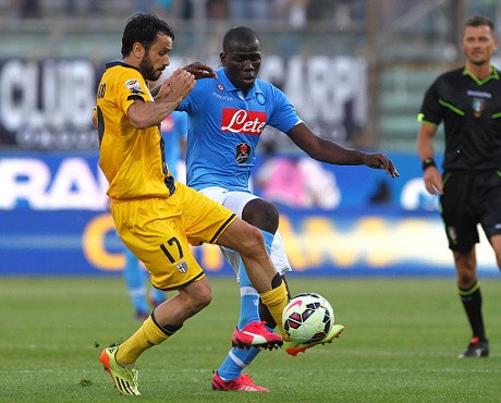 Napoli Diimbangi Parma 2-2
