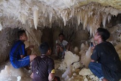 Gua Indah Menakjubkan Ditemukan di Tuban di Lokasi Galian