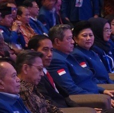 Cerita Jokowi Ditelepon Ruhut Sitompul 3 Kali untuk Hadir di Kongres PD