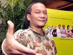 Calon Istri Baru Iwa K 19 Tahun Lebih Muda