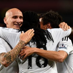 Swansea Belum Mau Pikirkan Kans Lolos ke Liga Europa