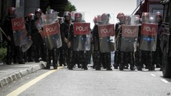 3 Polisi Malaysia Pemerkosa TKI Dihukum Cambuk dan Bui 12 Tahun