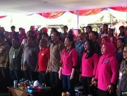 Libur Tanggal Merah, Ahok: Di Rumah Saja, Makan Es Krim