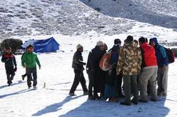 Polri Berangkatkan 2 Personel DVI ke Nepal Identifikasi 3 WNI Pendaki