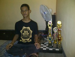 Slamet, Siswa Tunanetra Berprestasi Hidup Tragis Tapi Tetap Semangat Sekolah