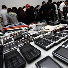 HP WN Tiongkok Disita Polisi, Imigrasi Kesulitan Cek Agen Pembawa ke RI