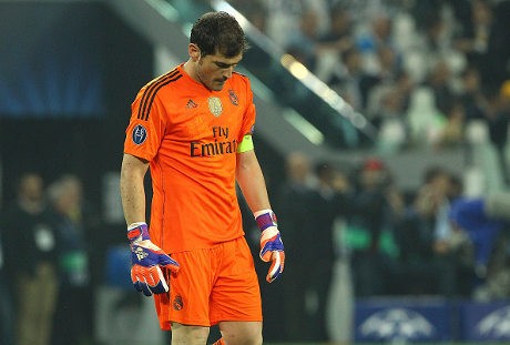 Sebelum Duel, Buffon Bela Casillas dari Cibiran Fans