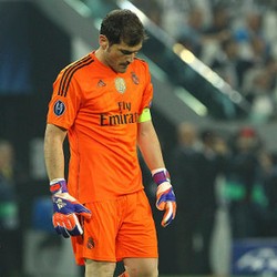 Sebelum Duel, Buffon Bela Casillas dari Cibiran Fans