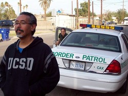 Dosen Seni yang Meminta Mahasiswi Telanjang Juga Terlibat Kontroversi Lain