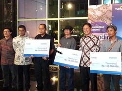 Dari 1075 Lukisan, Tiga Pelukis Terpilih Raih Penghargaan