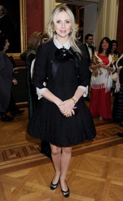 Mantan Ratu Kecantikan Rusia Berebut Harta Rp 5,2 M dengan Eks Suami