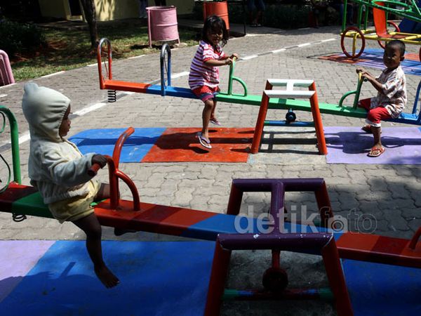 Ahok Targetkan 56 Taman Ramah Anak Selesai Tahun Ini