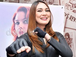 Ogah Jadi Pasien Rumah Sakit Jiwa, Luna Maya Tak Pikirkan Prostitusi Artis