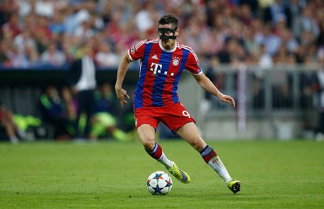 Goyangan Kaki dan Pembuktian Diri Lewandowski