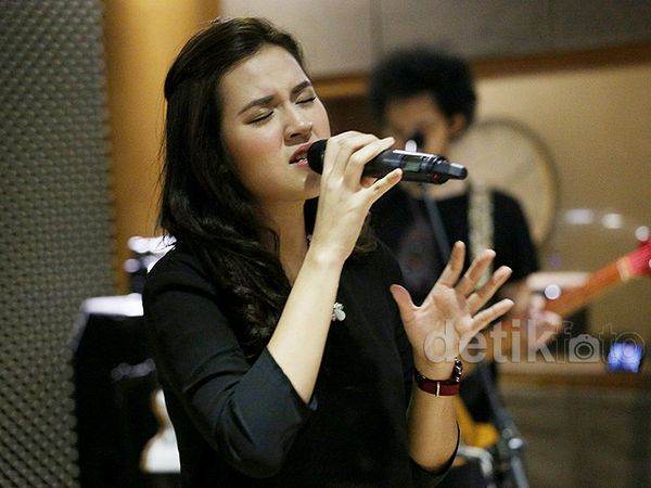 Mengintip Persiapan Raisa Jelang Konser Tunggal