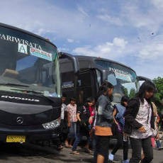 Pelabuhan Ketapang Banyuwangi Mulai Dipadati Bus Pariwisata