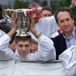 Houllier: Gerrard Akan Jadi Manajer Top, Suatu Saat Bakal Kembali ke Liverpool