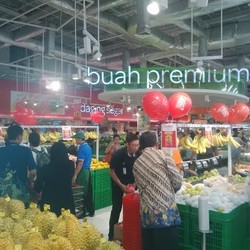 Semua Barang Diskon 10%, Warga Semarang Borong Sembako di Carrefour