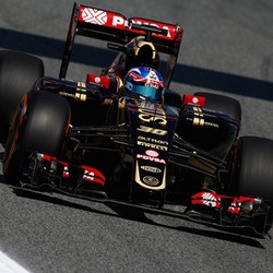 Palmer Bawa Lotus Jadi yang Tercepat