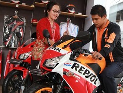 Pasar Melemah, Penjualan Motor Sport Honda Lampaui Target