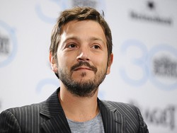 Diego Luna Dilirik untuk Star Wars: Rogue One