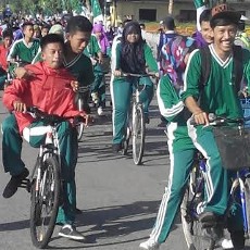 Siswa di Sumenep Rayakan Kelulusan dengan Konvoi Sepeda Angin