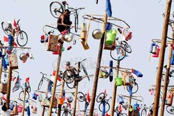 Panjat Pinang Diusulkan Dihapus, Ridwan Kamil: Yang Penting Orang Happy