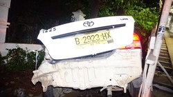 Kabur Usai Menabrak, Sopir Taksi Babak Belur Dihajar Massa di MT Haryono