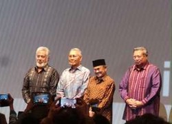 BJ Habibie: Masa Depan Bangsa Andalkan SDM