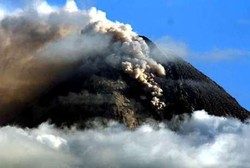 Bantu Evakuasi Eri, Keluarga dan Tim Atma Jaya Datang ke Merapi