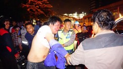 Ini Sopir Taksi yang Bonyok Dihajar Massa di MT Haryono Usai Menabrak