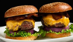 Inilah 4 Tips Membuat Burger Juicy a la Restoran