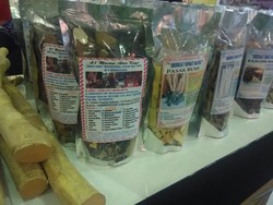 Rajin Meramu Akar Kayu, Ibu Ini Punya Omzet Rp 60 Juta/Bulan