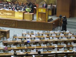 Aneka Titipan Anggota ke Pimpinan DPR yang Akan Bertemu Presiden