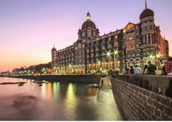 8 Bangunan Hotel Mewah Paling Bersejarah di Dunia (1)