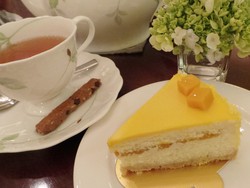 Menikmati Afternoon Tea dengan 5 Cheesecake Lembut dan Cantik