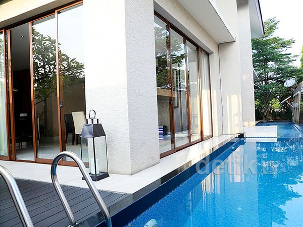Seperti Apa Rumah Resort Modern Bebi Romeo? Ini Foto-fotonya!