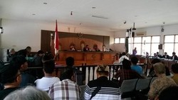 Yance: Jawa Bali Jadi Terang, Haruskah Saya Jadi Gelap?