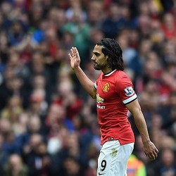 Lambaian Tangan Falcao di Old Trafford Jadi Salam Perpisahan?